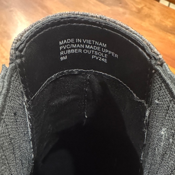 Michael Kors MK Monogram Chelsea Boots - Picture 2 of 12